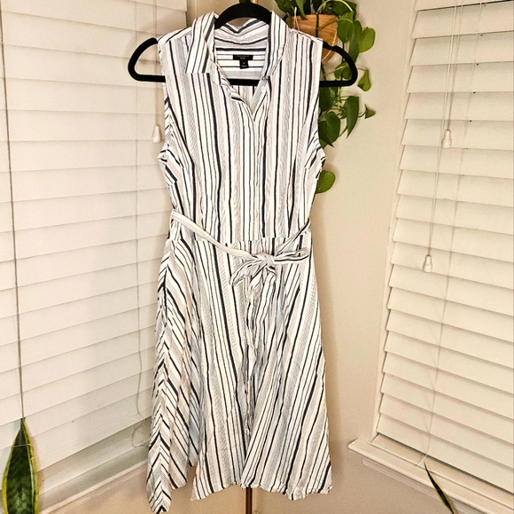 Ann Taylor Factory Gray and White Sleeveless Sundress - Picture 1 of 8